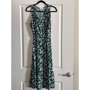 Kaileigh Green Floral Faux Wrap Midi Dress Sleeveless Ruffle Hem Size M